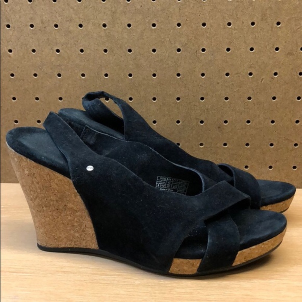 Gorgeous Ugg Suede Cork Wedge - Picture 1 of 6